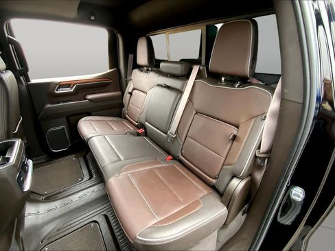 Used 2023 GMC Sierra 1500 Denali w/ Denali Reserve Package AWD/4WD image 21