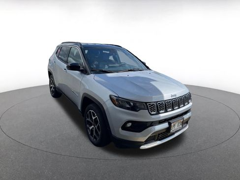 Used 2025 Jeep Compass Limited image 1