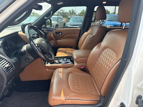 Used 2024 INFINITI QX80 Sensory AWD/4WD image 9