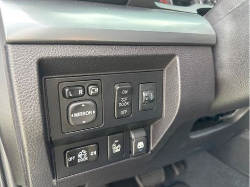Used 2016 Toyota Tundra Platinum AWD/4WD image 28