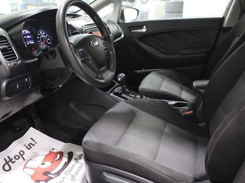 Used 2018 Kia Forte LX image 18