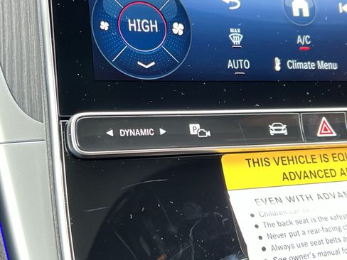 Used 2026 Mercedes-Benz C 300 4MATIC Sedan image 32