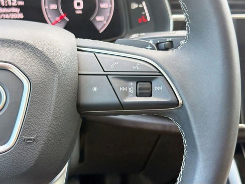 Used 2025 Audi Q7 3.0T Premium image 42