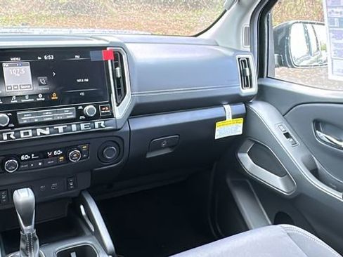 New 2026 Nissan Frontier SV w/ SV Convenience Package AWD/4WD image 22