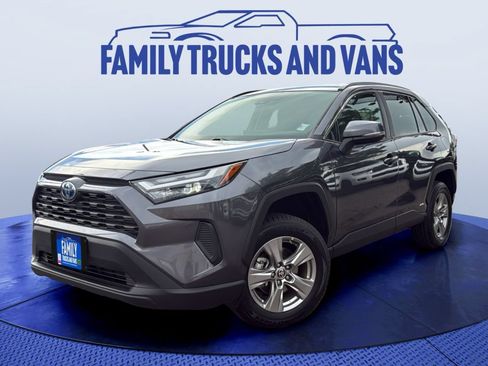 Used 2024 Toyota RAV4 LE AWD/4WD image 1
