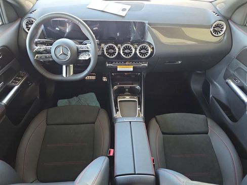 New 2026 Mercedes-Benz GLA 250 image 9