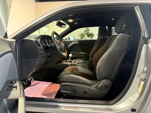 Used 2014 Dodge Challenger R/T RWD image 11