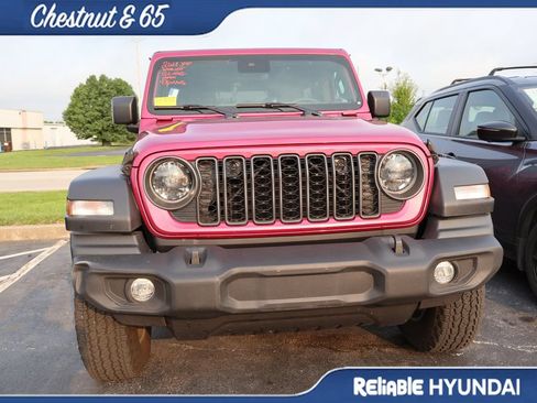 Used 2024 Jeep Wrangler Unlimited Sport AWD/4WD image 4