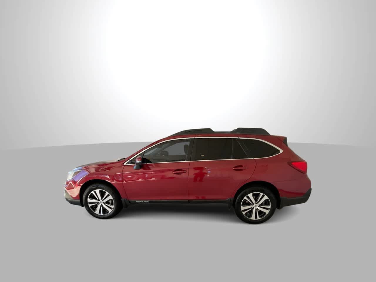 Used 2018 Subaru Outback 3.6R Limited AWD/4WD image 5