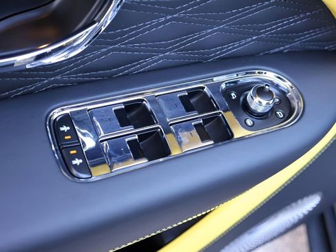 New 2026 Bentley Bentayga Speed image 13