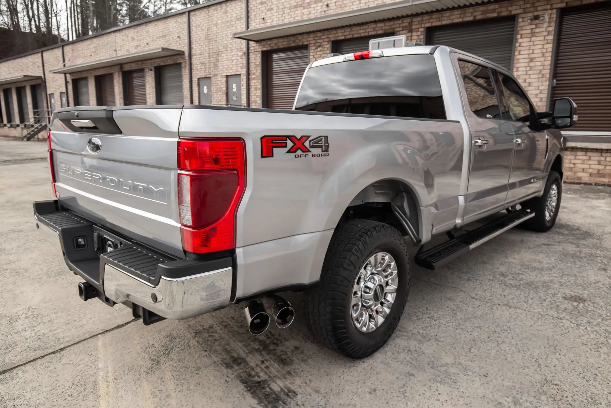 Used 2021 Ford F250 XLT w/ XLT Premium Package AWD/4WD image 10