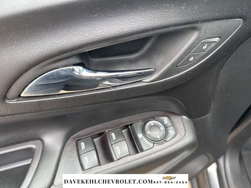 Used 2018 Chevrolet Equinox LT image 9