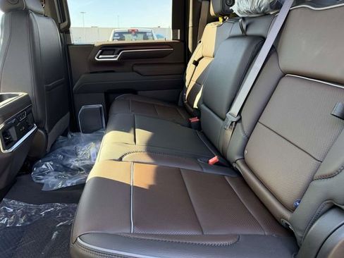 New 2026 GMC Sierra 2500 Denali w/ Denali Reserve Package image 8