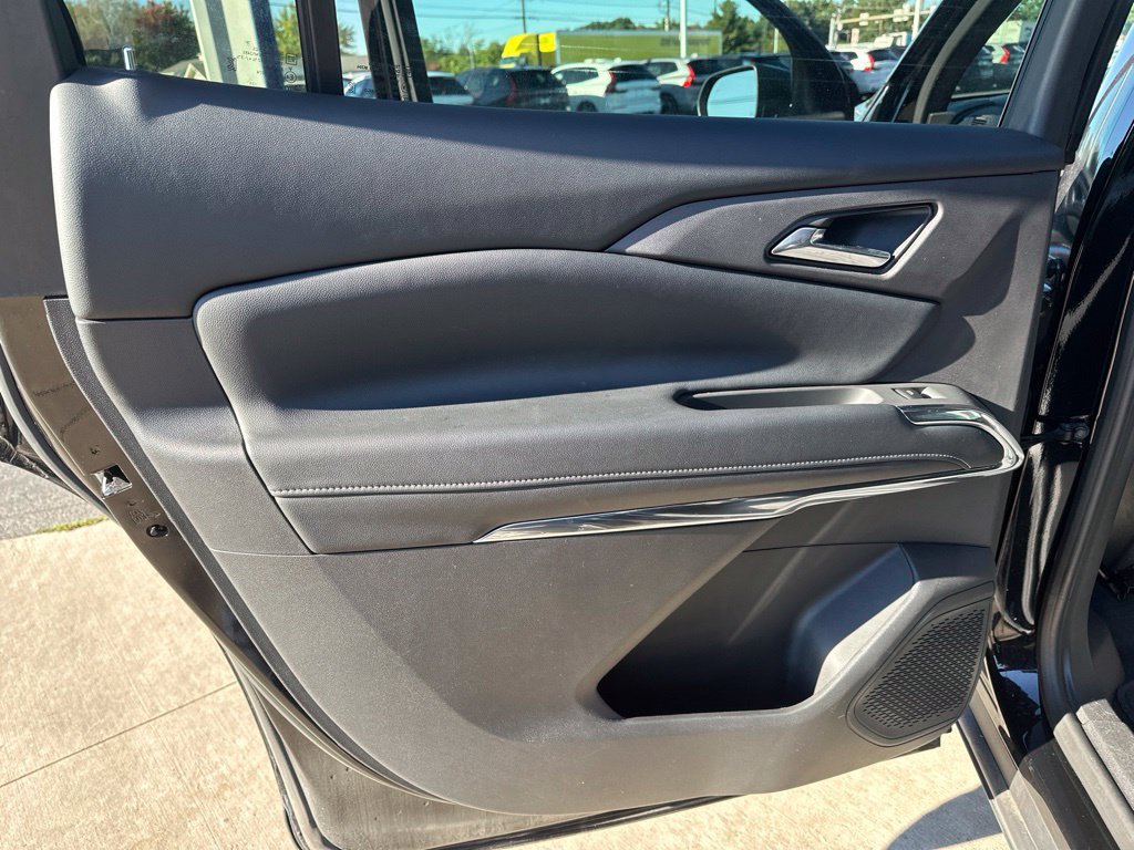 Used 2026 Chevrolet Traverse LT AWD/4WD image 26