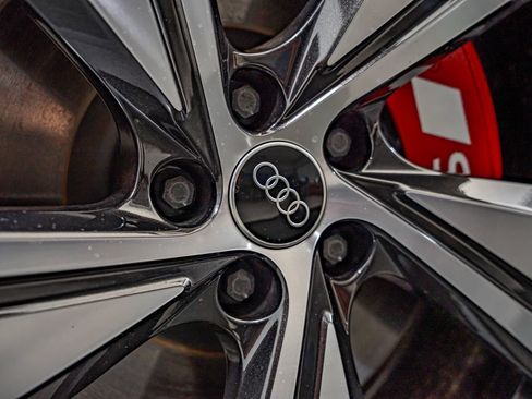 New 2026 Audi SQ5 Prestige AWD/4WD image 11
