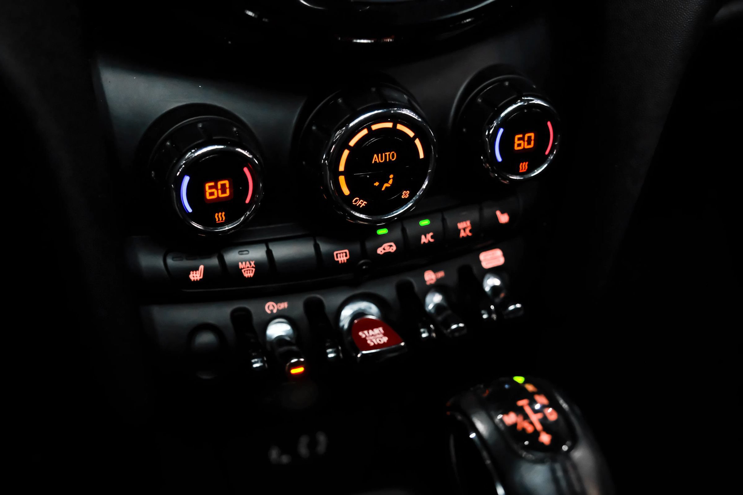 Used 2018 MINI Cooper S w/ Premium Package FWD image 30