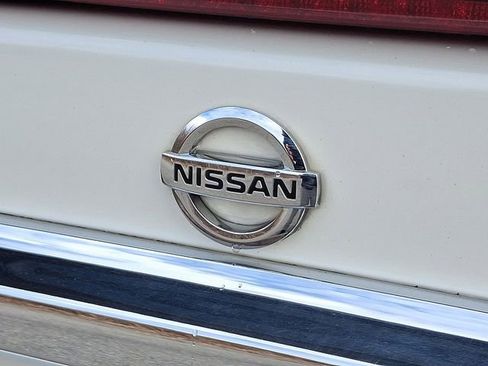 Used 2017 Nissan Maxima SR w/ Midnight Edition image 29