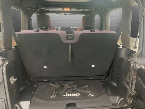 Used 2013 Jeep Wrangler Sport AWD/4WD image 13
