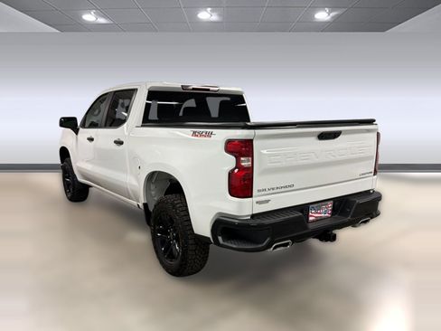 Used 2024 Chevrolet Silverado 1500 Custom Trail Boss AWD/4WD image 2