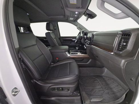 Used 2024 GMC Sierra 1500 SLT w/ SLT Premium Package image 15