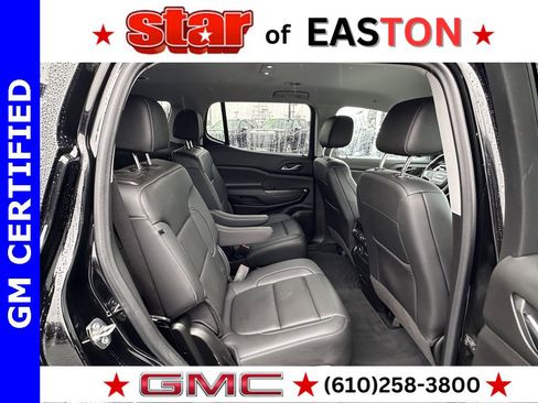 Used 2023 GMC Acadia SLT w/ Technology Package image 14