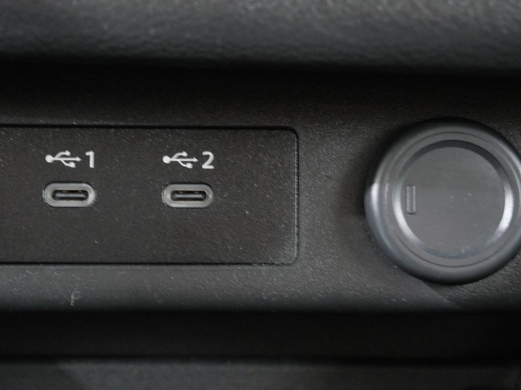Used 2025 Nissan Rogue SV AWD/4WD image 22