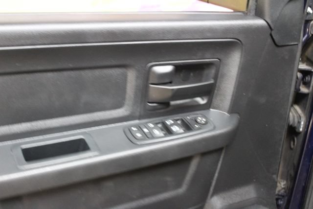 Used 2017 RAM 1500 ST w/ SXT Appearance Group AWD/4WD image 13