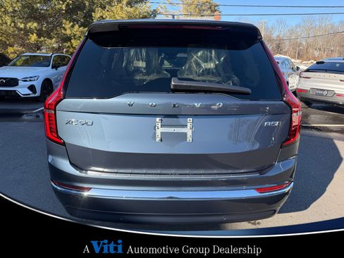 Used 2026 Volvo XC90 B5 Plus w/ Protection Package Premier AWD/4WD image 7