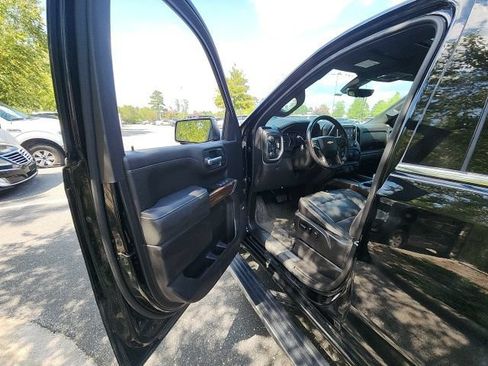 Used 2021 Chevrolet Silverado 1500 High Country w/ Technology Package AWD/4WD image 25