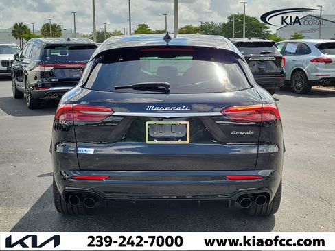 Used 2023 Maserati Grecale Modena AWD/4WD image 5