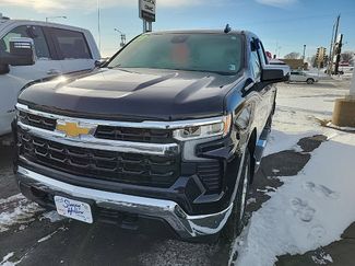 Used 2023 Chevrolet Silverado 1500 LT video 1