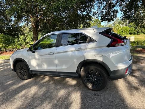 Used 2023 Mitsubishi Eclipse Cross LE AWD/4WD image 4