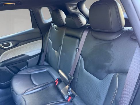 Used 2023 Jeep Compass Latitude w/ Sun and Sound Group AWD/4WD image 16