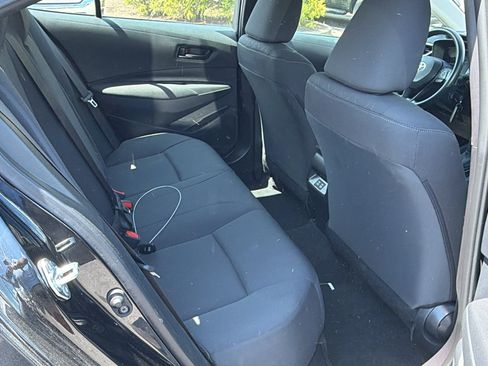 Used 2025 Toyota Corolla LE FWD image 21