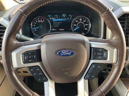Certified 2018 Ford F150 Lariat w/ Equipment Group 501A Mid image 28
