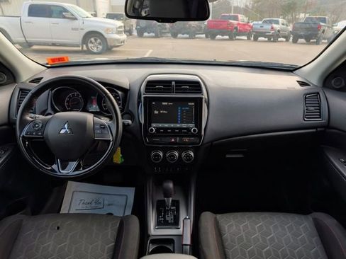 Used 2022 Mitsubishi Outlander Sport ES image 15