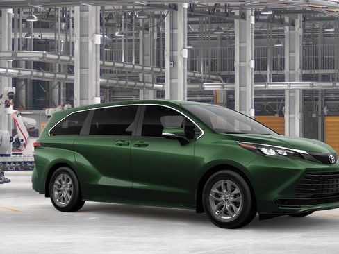 New 2026 Toyota Sienna LE AWD/4WD image 14