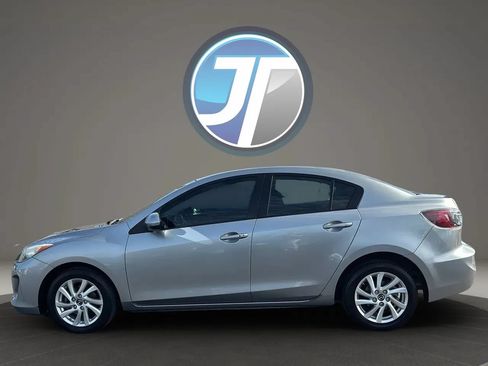 Used 2013 MAZDA MAZDA3 i Touring FWD image 24