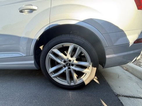 Used 2018 Audi Q7 3.0T Prestige w/ Prestige Package image 21