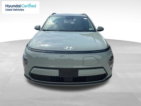 Used 2025 Hyundai Kona SEL FWD image 3