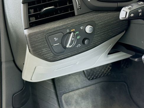 Used 2018 Audi A4 2.0T Prestige w/ Prestige Package image 10