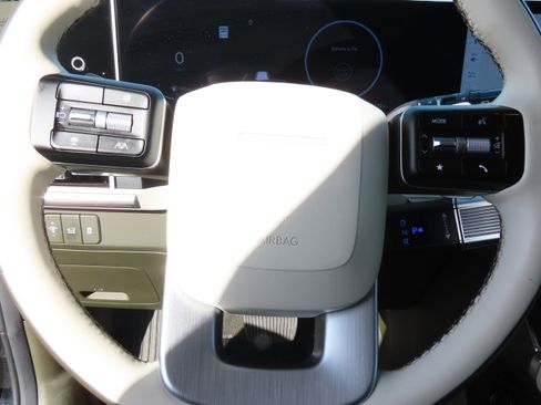 Used 2024 Hyundai Santa Fe Calligraphy image 23