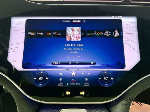Used 2023 Mercedes-Benz EQS 580 4MATIC Sedan w/ Exclusive Trim Package image 17