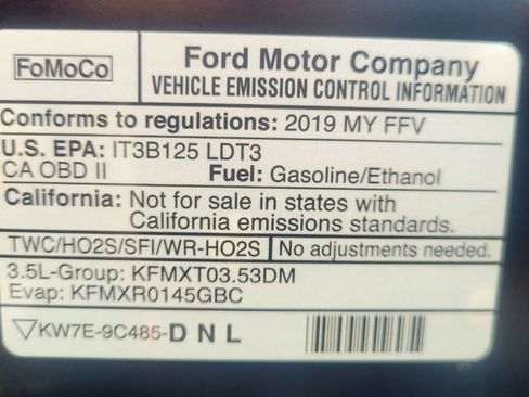 Used 2019 Ford Explorer XLT w/ Equipment Group 202A AWD/4WD image 40
