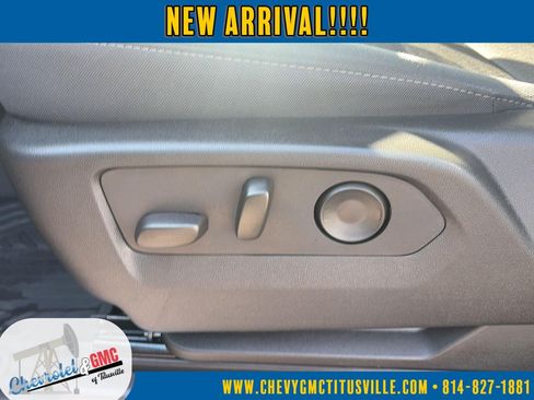 Used 2023 Chevrolet Silverado 1500 RST AWD/4WD image 17