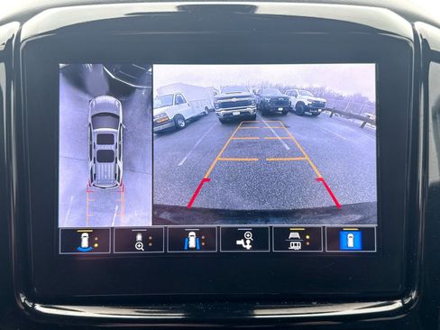 Used 2023 Chevrolet Traverse Premier w/ Redline Edition image 39