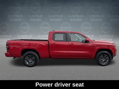 Used 2025 Nissan Frontier SV image 7