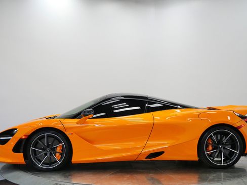 Used 2022 McLaren 720S Performance RWD image 6