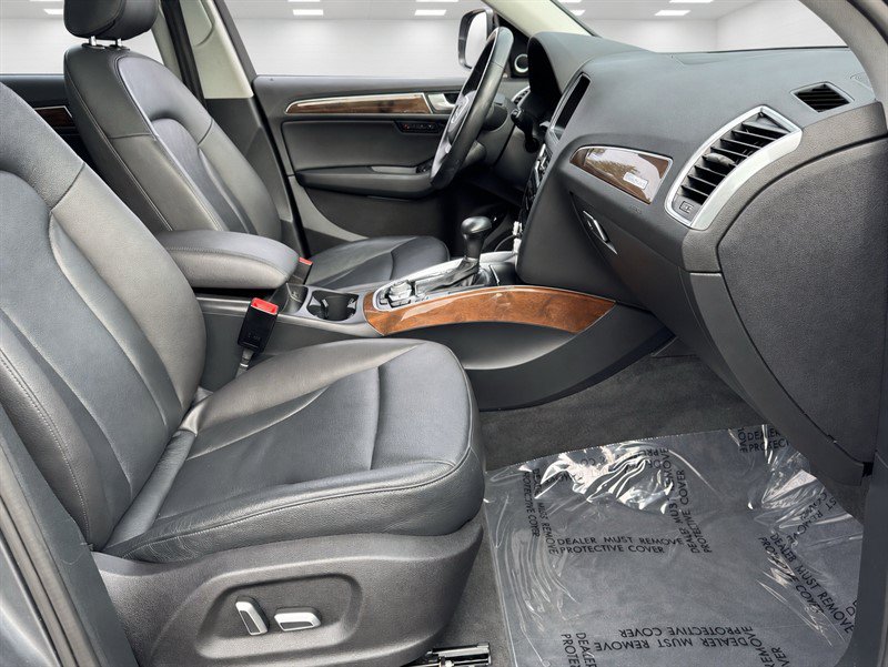 Used 2016 Audi Q5 2.0T Premium Plus w/ Technology Package AWD/4WD image 24