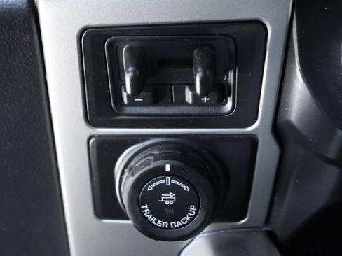 Used 2022 Ford F250 Lariat w/ Black Appearance Package AWD/4WD image 32